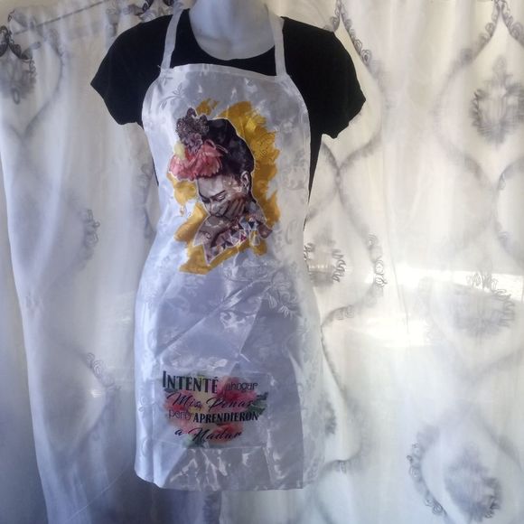 *Frida kahlo apron size small and medium ( box CL ) - Picture 1 of 4